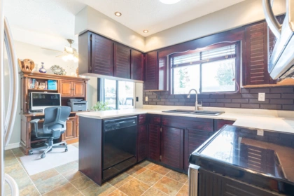 Primary Bedroom Photo of 32281 Adair Avenue, Abbotsford, BC
