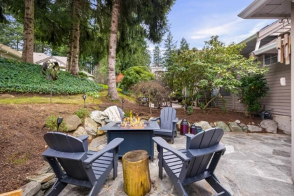 Front Yard Photo of 75 2533 152 Street, Surrey, BC