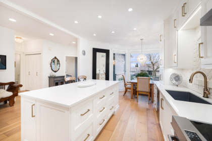 Kitchen Island Photo of 75 2533 152 Street, Surrey, BC