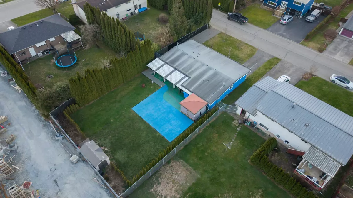 Front Yard Photo of 6979 Fraser Drive, Agassiz, BC