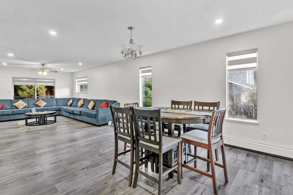 Breakfast Nook Photo of 20225 40 Avenue, Langley, BC