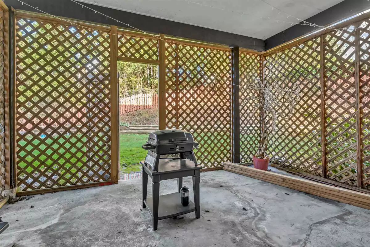 Garden / Landscaping Photo of 20225 40 Avenue, Langley, BC