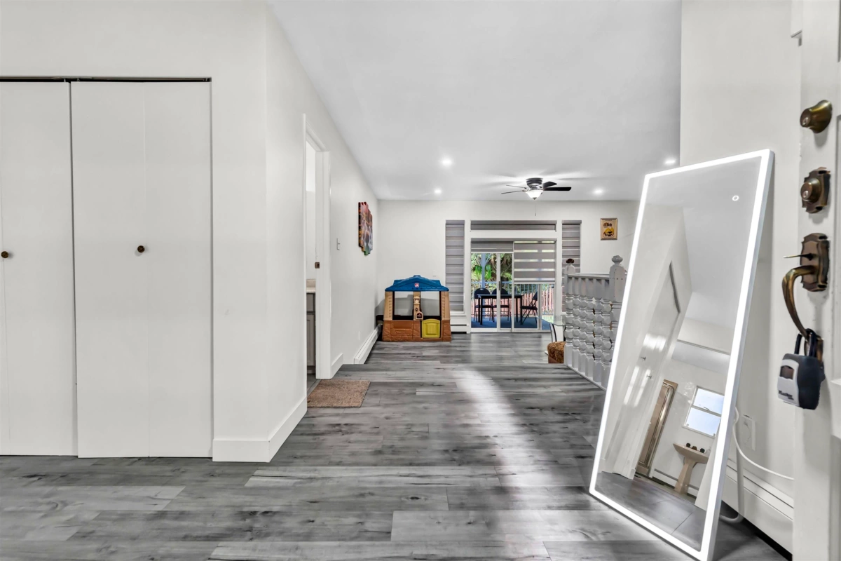 Kitchen Photo of 20225 40 Avenue, Langley, BC