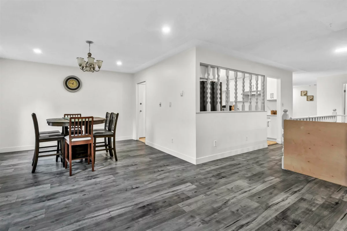 Primary Bedroom Photo of 20225 40 Avenue, Langley, BC