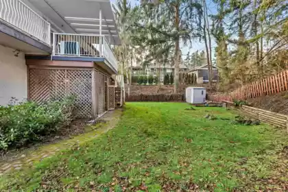 Front Yard Photo of 20225 40 Avenue, Langley, BC
