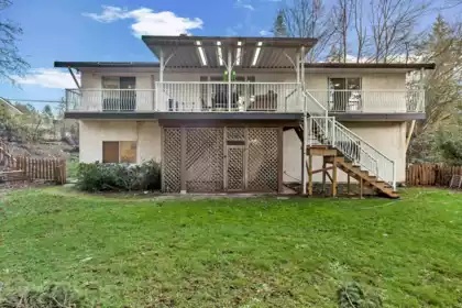 Swimming Pool Photo of 20225 40 Avenue, Langley, BC
