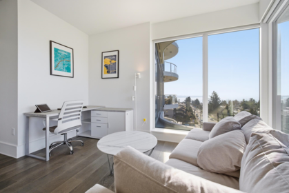 Breakfast Nook Photo of 602 1500 Martin Street, White Rock, BC
