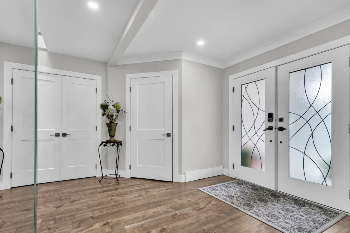 Living Room Photo of 6748 123a Street, Surrey, BC