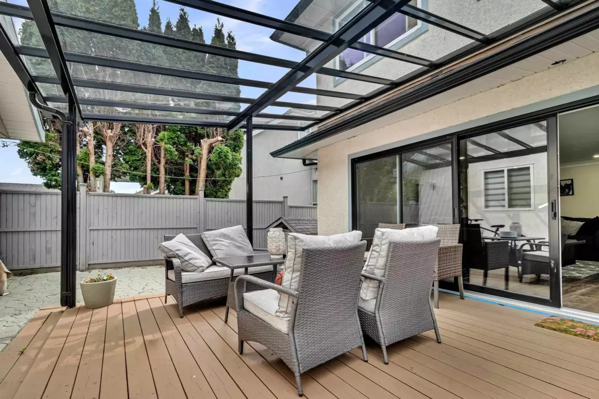 Mudroom Photo of 6748 123a Street, Surrey, BC