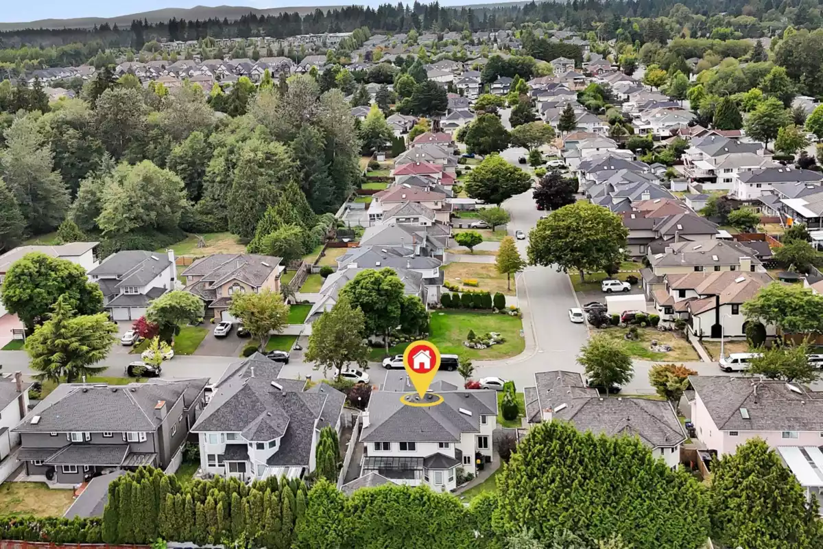 Staircase Photo of 6748 123a Street, Surrey, BC