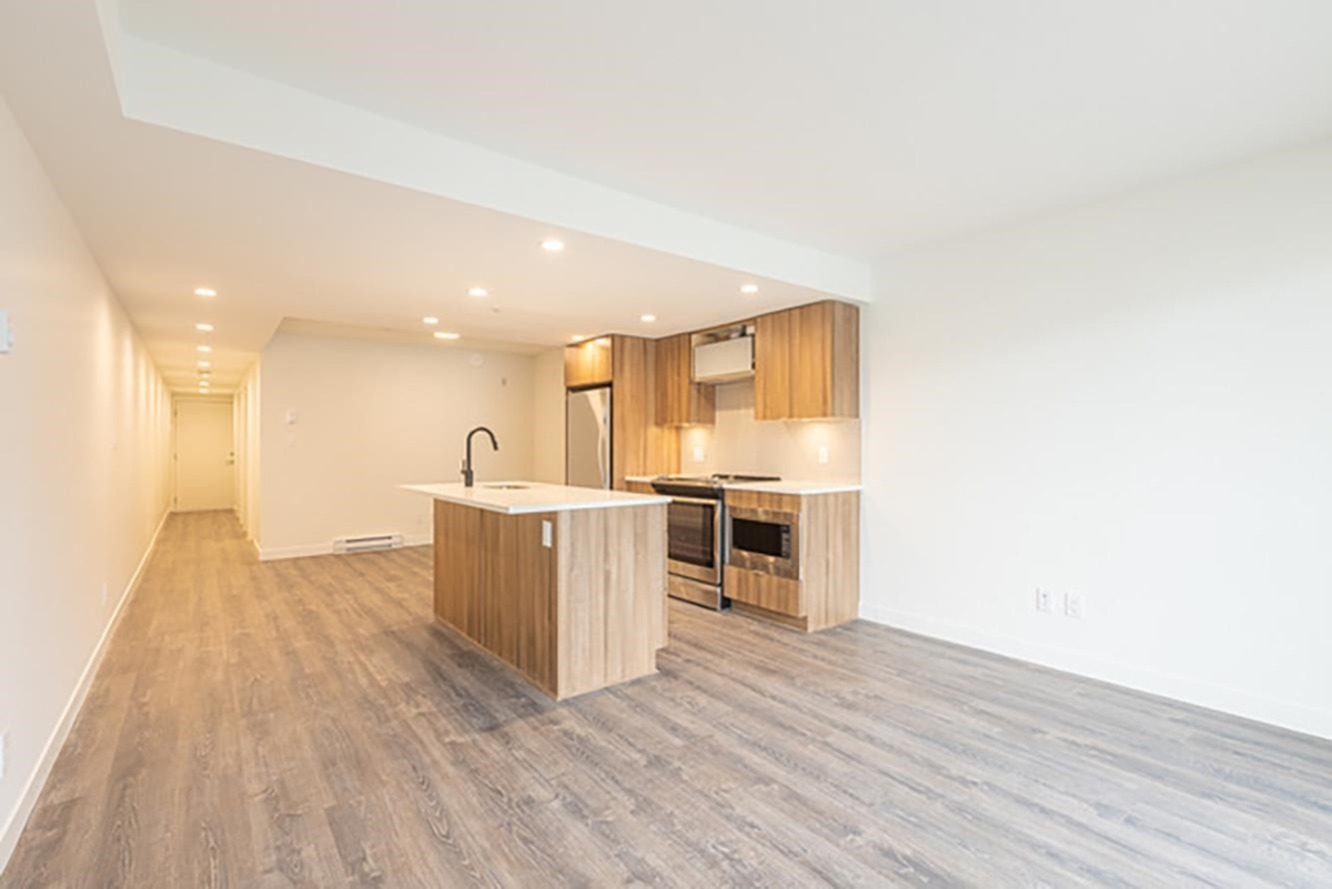 Kitchen Photo of 207 1365 Pemberton Avenue, Squamish, BC