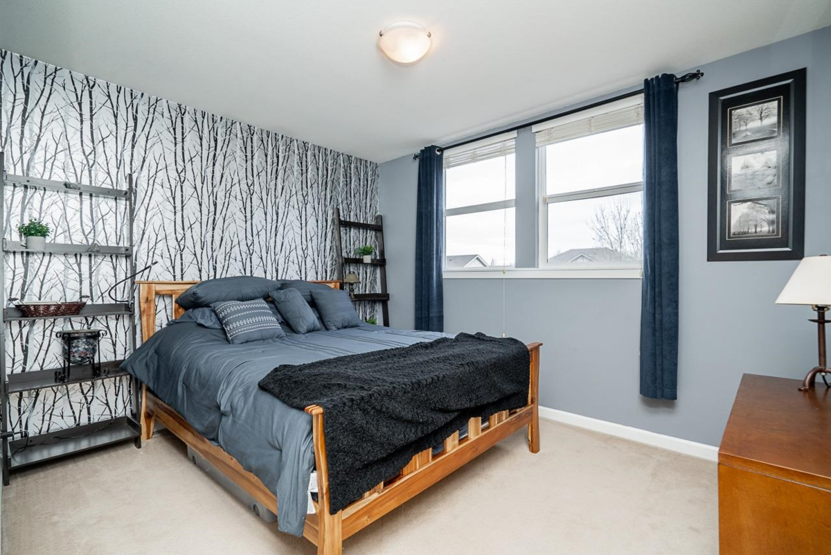 Hallway Photo of 18954 71 Avenue, Surrey, BC