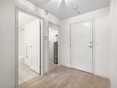 Loft / Bonus Room Photo of 101N 1100 56 Street, Delta, BC