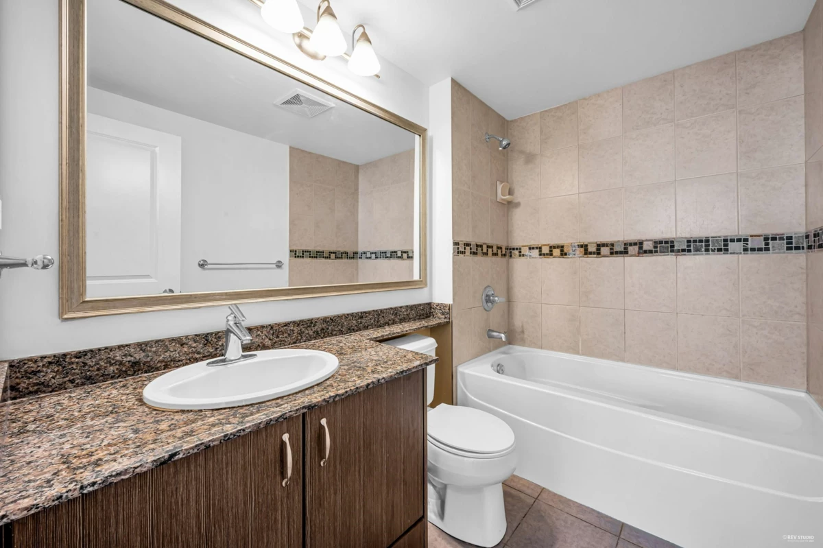 Bedroom 4 Photo of 3303 892 Carnarvon Street, New Westminster, BC