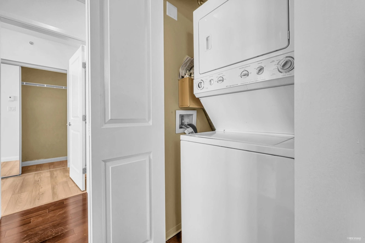Powder Room Photo of 3303 892 Carnarvon Street, New Westminster, BC