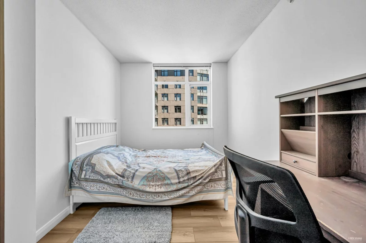 Walk-In Closet Photo of 3303 892 Carnarvon Street, New Westminster, BC