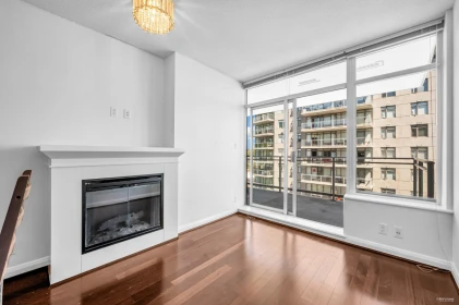 Hallway Photo of 3303 892 Carnarvon Street, New Westminster, BC