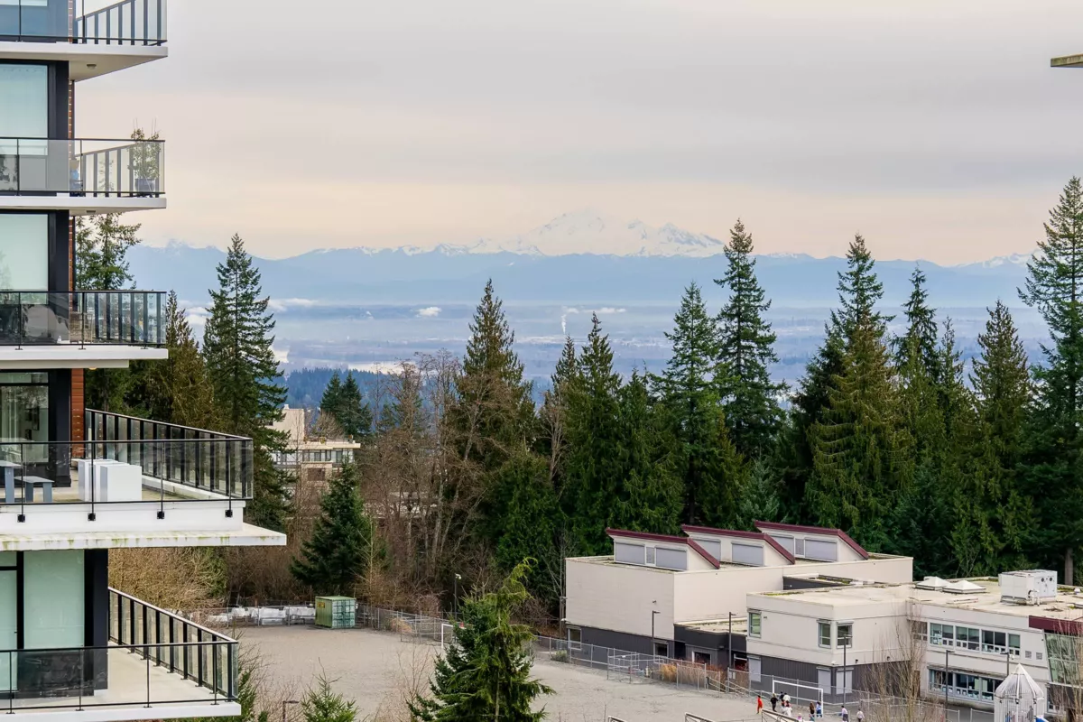 Mudroom Photo of 1202 8750 University Crescent, Burnaby, BC