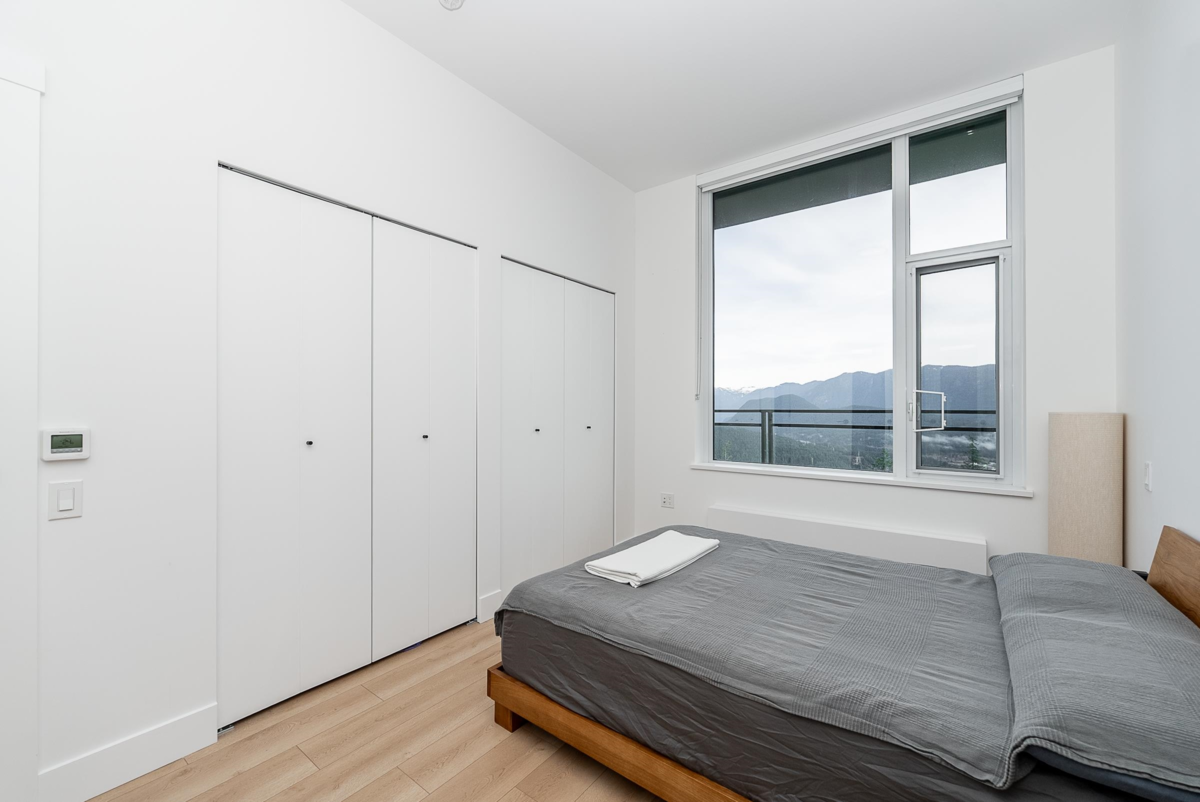 Walk-In Closet Photo of 1202 8750 University Crescent, Burnaby, BC