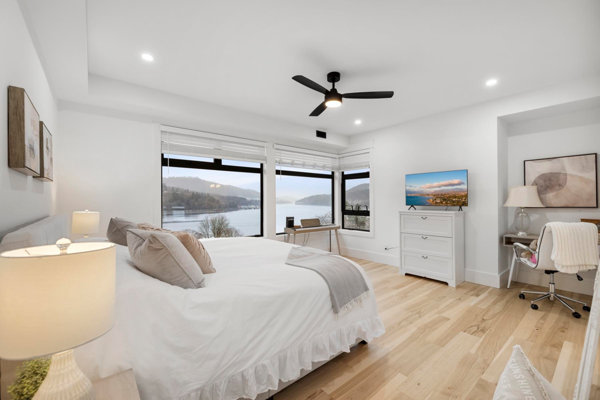 Garden / Landscaping Photo of 1007 Ioco Road, Port Moody, BC