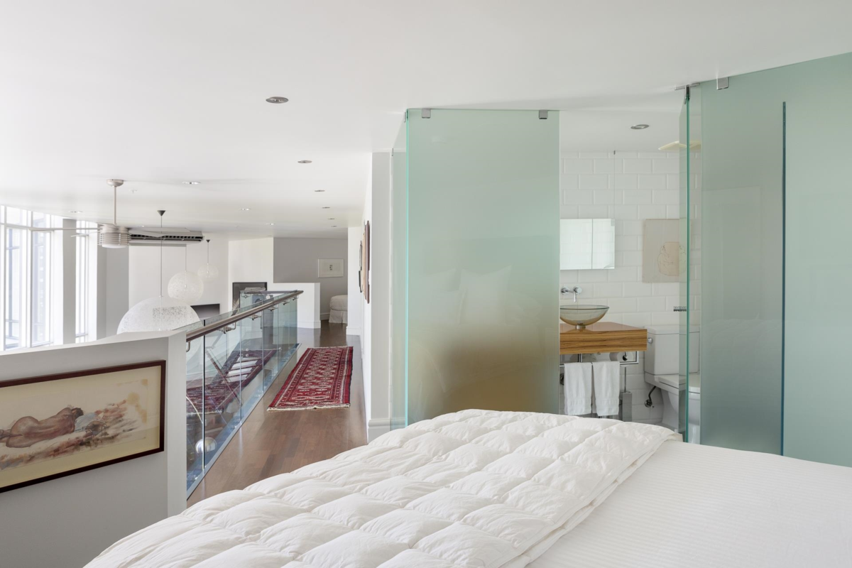 Hallway Photo of 401 988 Richards Street, Vancouver, BC