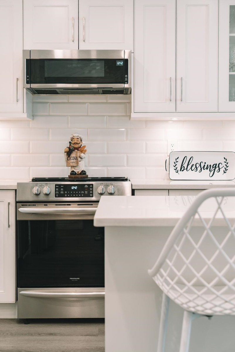 Primary Bathroom Photo of 301 19236 Ford Road, Pitt Meadows, BC