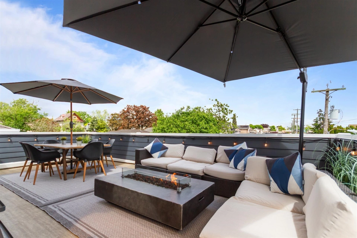 Breakfast Nook Photo of 6450 St. George Street, Vancouver, BC