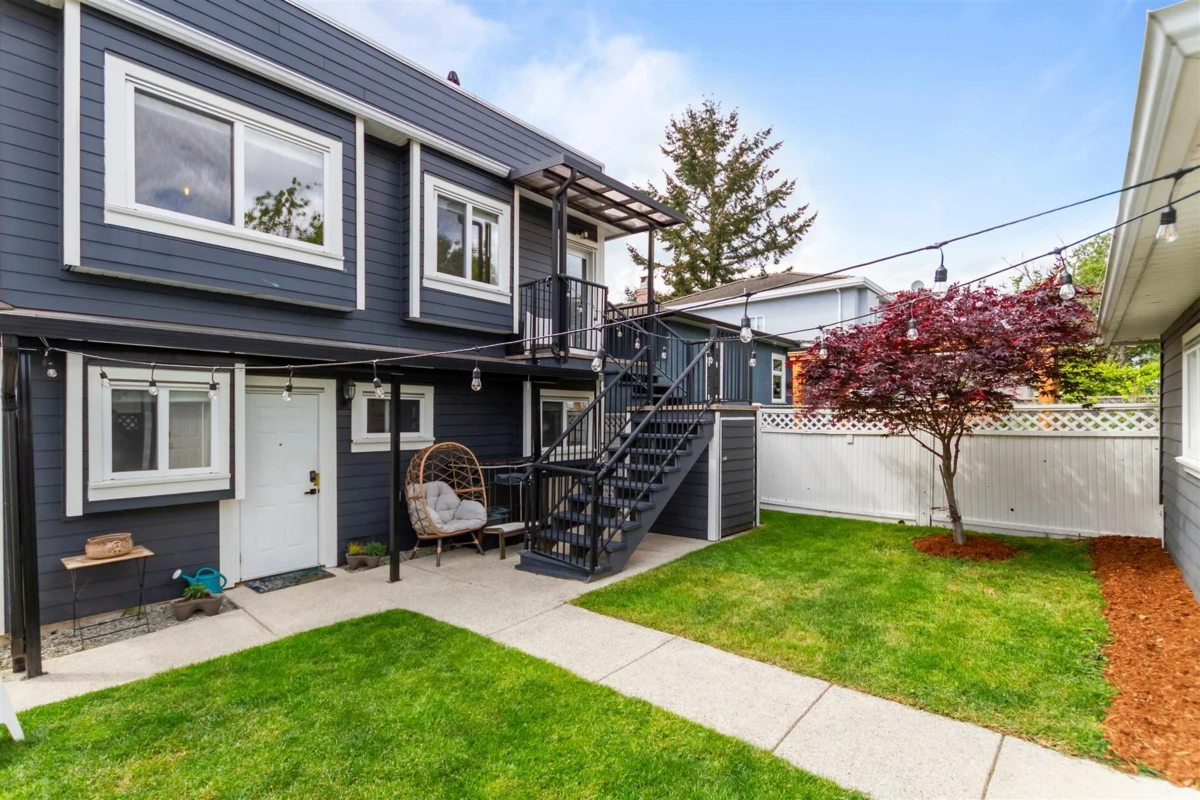 Garden / Landscaping Photo of 6450 St. George Street, Vancouver, BC