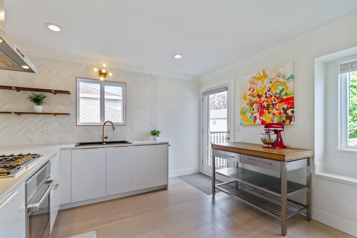 Primary Bathroom Photo of 6450 St. George Street, Vancouver, BC