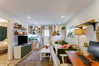 Laundry Room Photo of 6450 St. George Street, Vancouver, BC