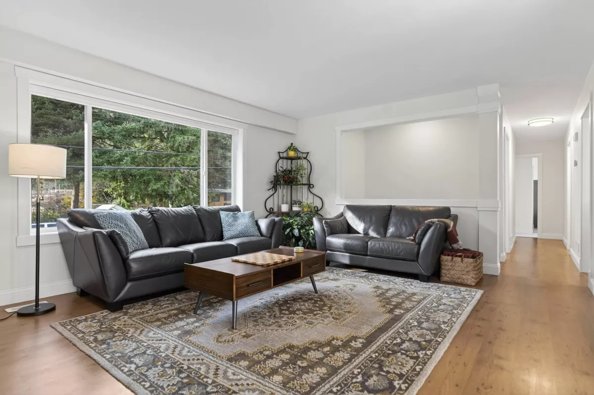 Breakfast Nook Photo of 8068 Manson Street, Mission, BC