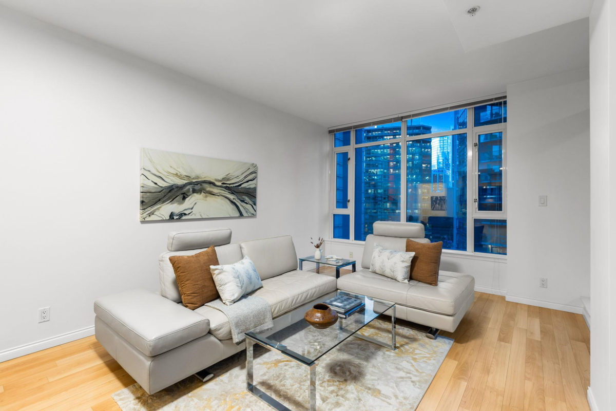 Family Room Photo of 807 1211 Melville Street, Vancouver, BC