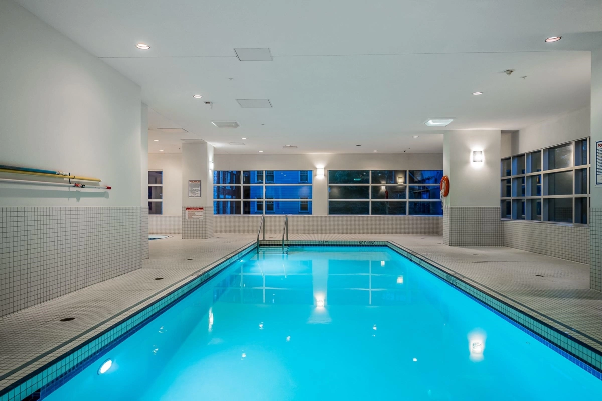 Hallway Photo of 807 1211 Melville Street, Vancouver, BC