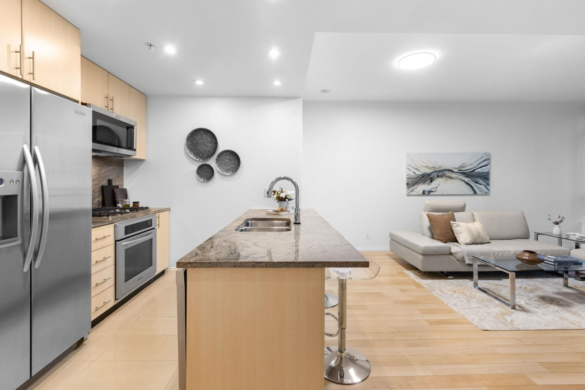 Kitchen Island Photo of 807 1211 Melville Street, Vancouver, BC