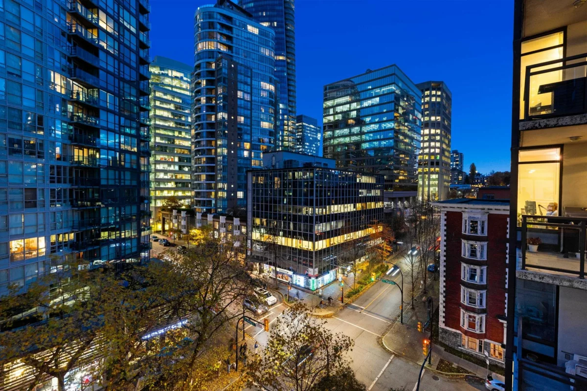 Office / Den Photo of 807 1211 Melville Street, Vancouver, BC