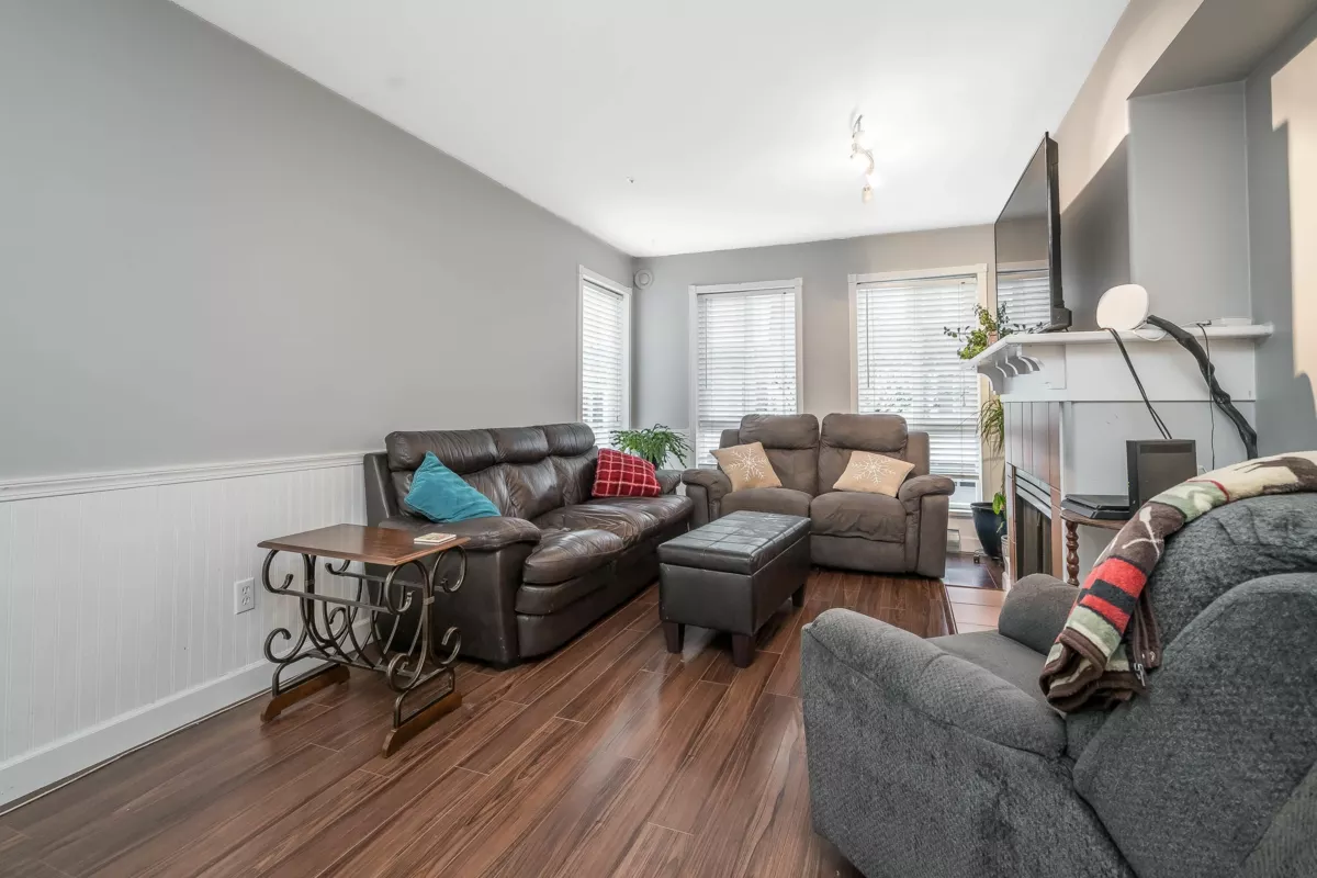 Breakfast Nook Photo of 27 8890 Walnut Grove Drive, Langley, BC