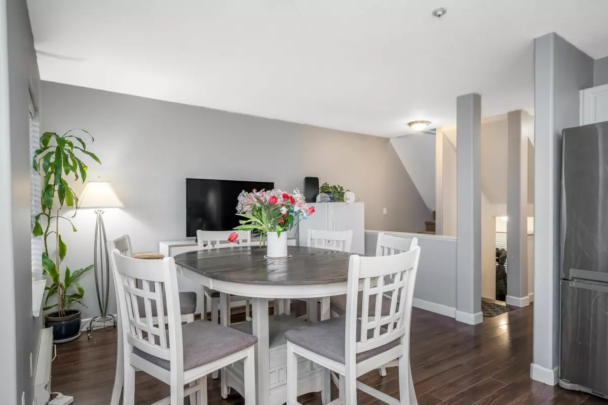 Laundry Room Photo of 27 8890 Walnut Grove Drive, Langley, BC