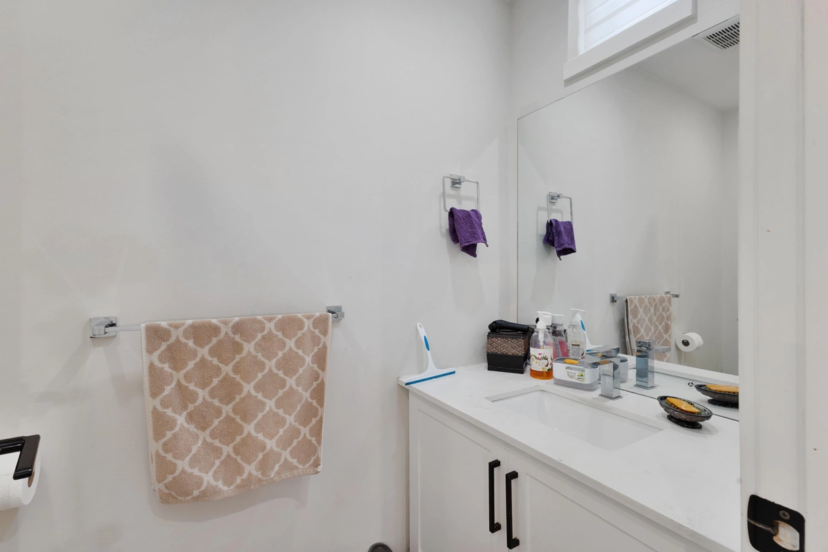 Powder Room Photo of 13 2033 Mckenzie Road, Abbotsford, BC