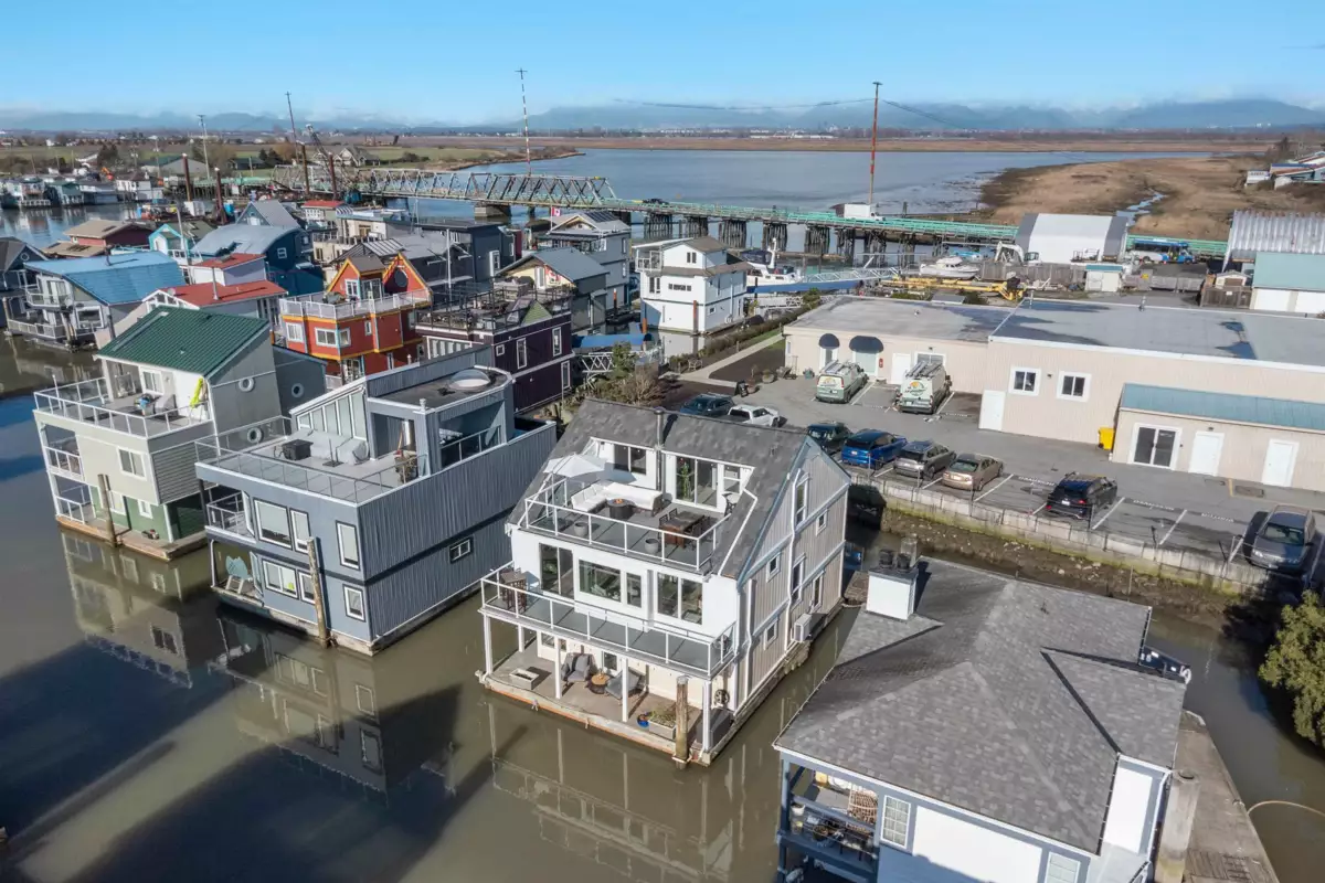 Fitness Center Photo Near 10 3459 W River Road, Ladner, BC