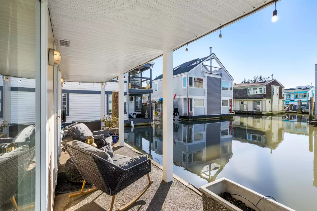 Office / Den Photo of 10 3459 W River Road, Ladner, BC