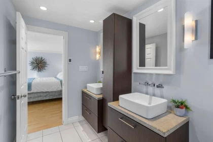 Hallway Photo of 10 3459 W River Road, Ladner, BC