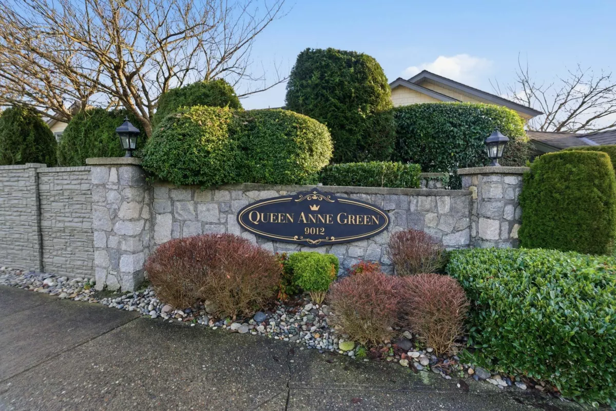 Living Room Photo of 123 9012 Walnut Grove Drive, Langley, BC