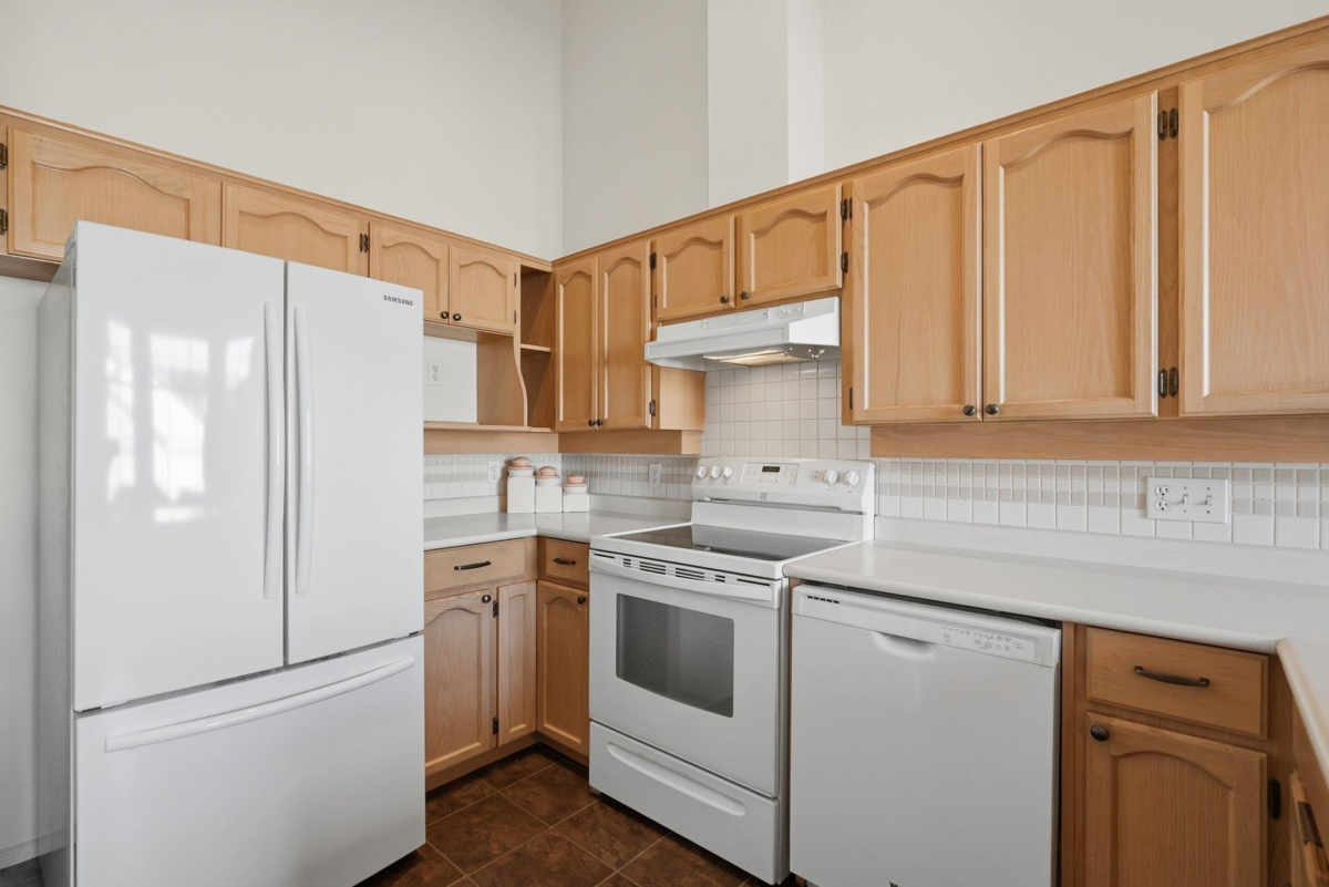 Primary Bedroom Photo of 123 9012 Walnut Grove Drive, Langley, BC