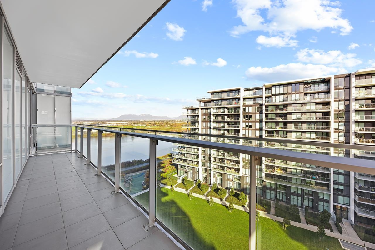 Outdoor Patio Photo of 1004 6633 Pearson Way, Richmond, BC