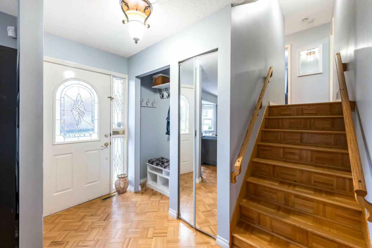 Guest Bathroom Photo of 11874 90a Avenue, Delta, BC