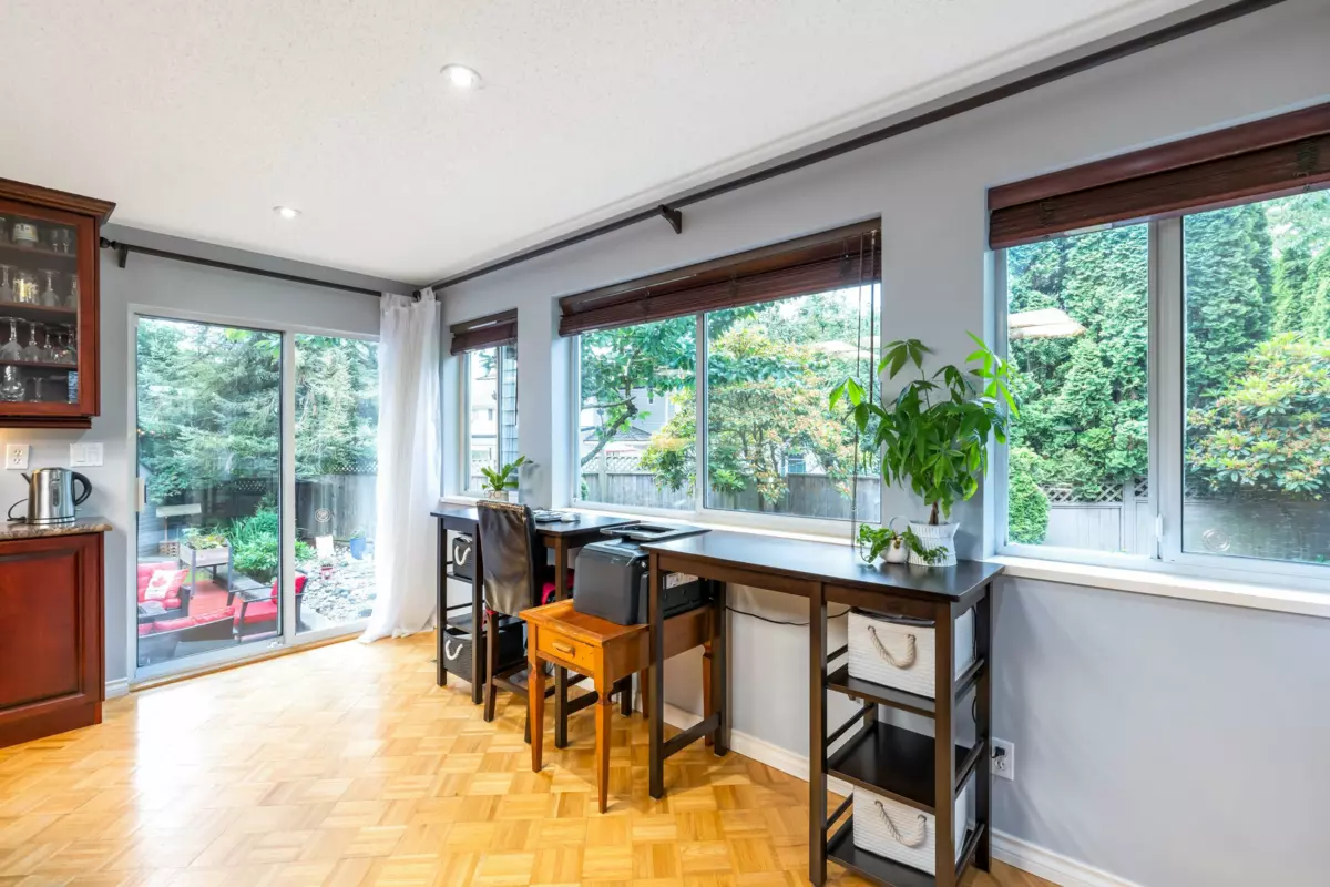 Walk-In Closet Photo of 11874 90a Avenue, Delta, BC