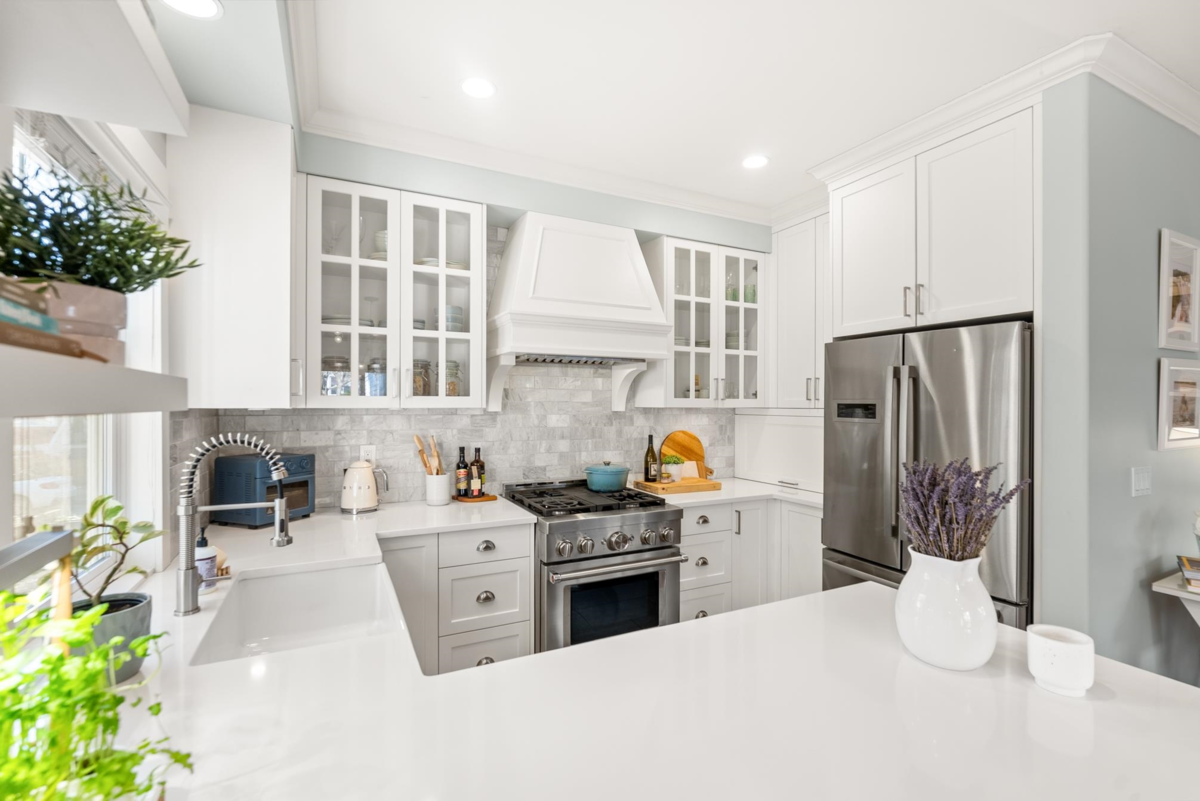 Guest Bathroom Photo of 4 6333 Princess Lane, Richmond, BC