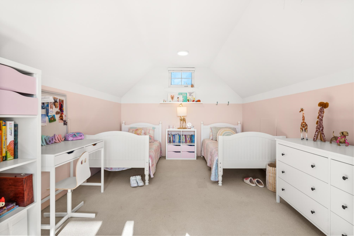 Hot Tub / Spa Photo of 4 6333 Princess Lane, Richmond, BC