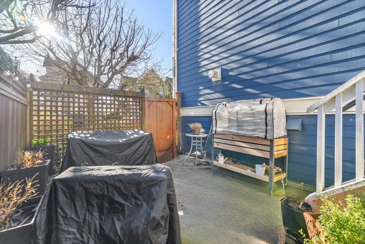Kitchen Photo of 4 6333 Princess Lane, Richmond, BC