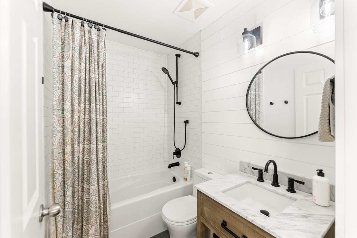 Swimming Pool Photo of 4 6333 Princess Lane, Richmond, BC